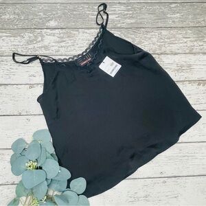 EASTNWEST Label Cooper Lace Tank